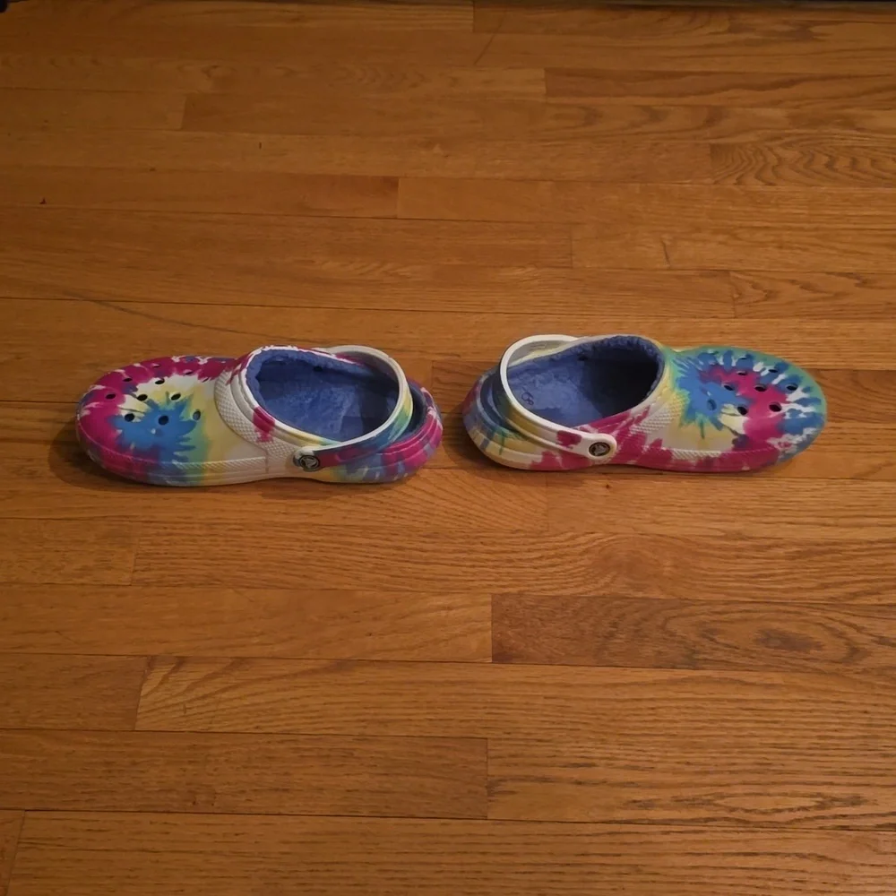 Crocs Clogs - Picture 2 of 5